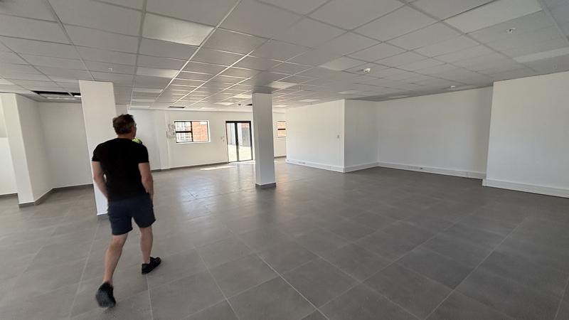 To Let commercial Property for Rent in Killarney Gardens Western Cape